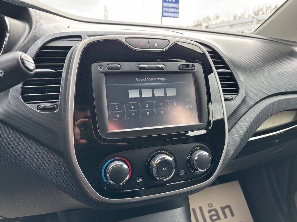 Renault Captur 1,2 TCe 120 Expression EDC 5d