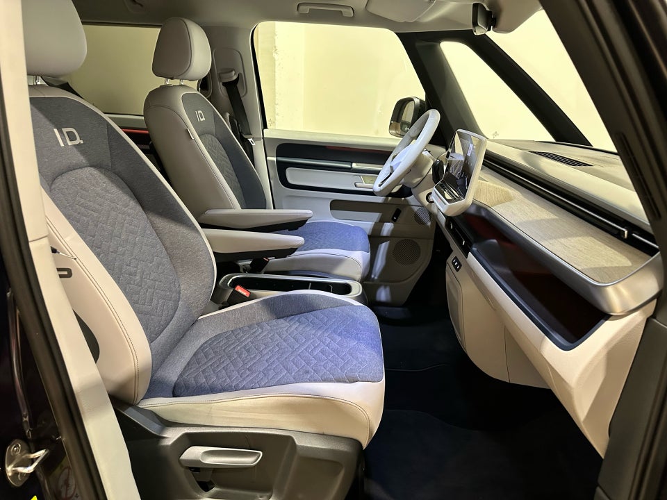 VW ID.Buzz 77 Pro SWB 5d