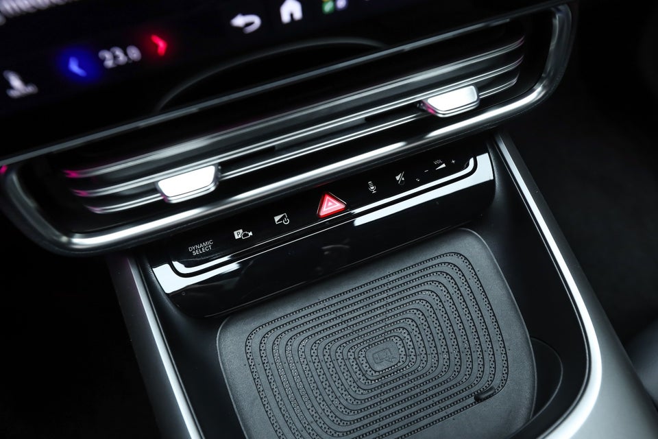 Mercedes CLA250+ EQ Progressive Advance Plus 4d