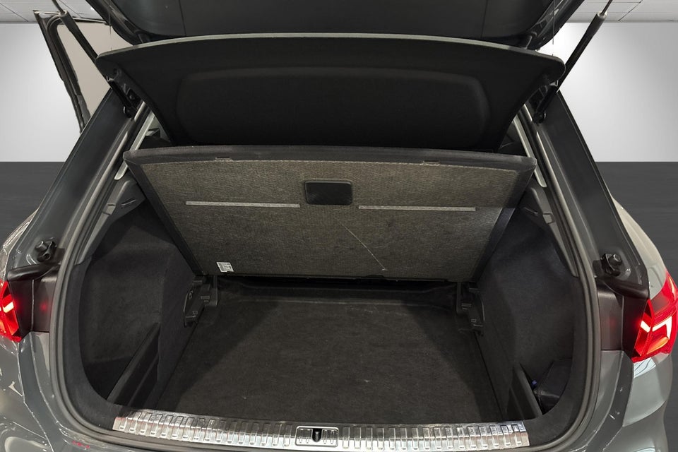 Audi Q3 35 TFSi Advanced Prestige S-tr. 5d