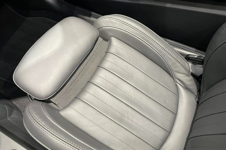 MINI Cooper SE Cabriolet 2d