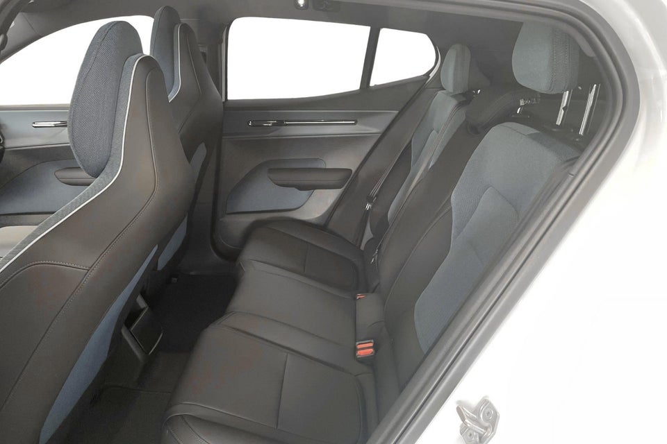 Volvo EX30 Extended Range Core 5d