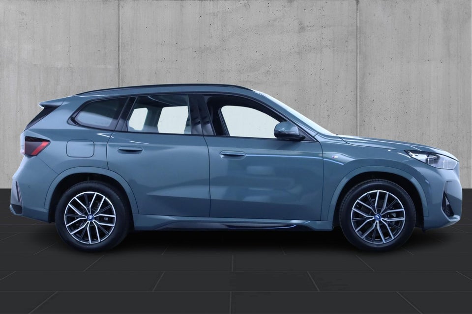 BMW iX1 eDrive20 M-Sport 5d
