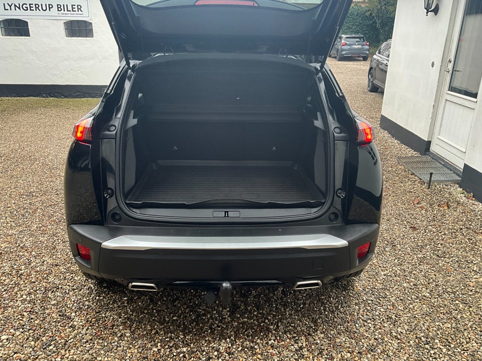 Peugeot 2008 1,2 PureTech 130 Platin Sport 5d