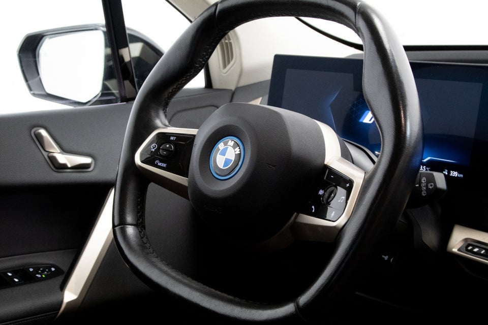 BMW iX xDrive40 Sport 5d