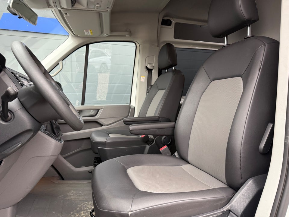 VW Crafter 35 2,0 TDi 177 Kassevogn L3H2 4Motion