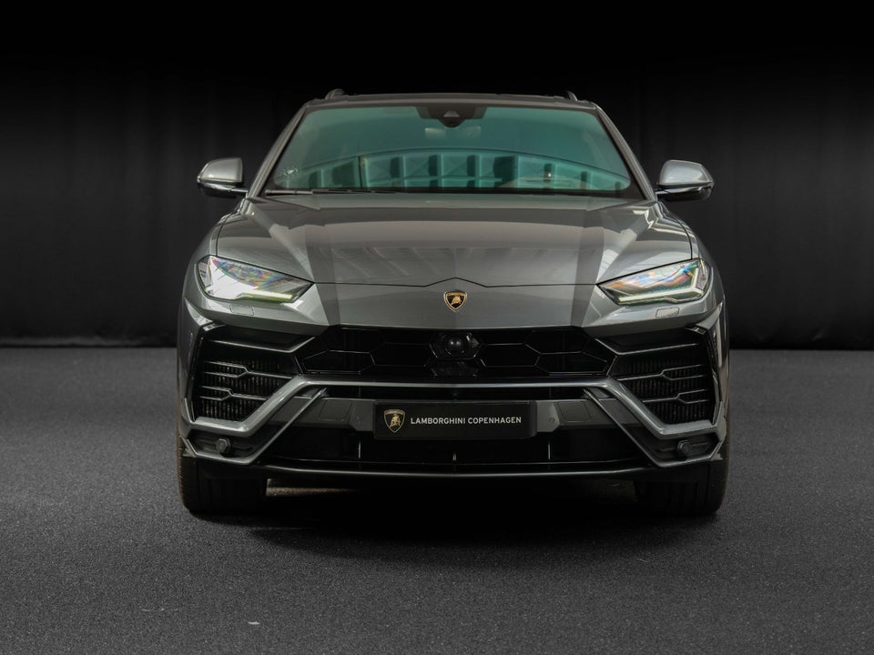 Lamborghini Urus 4,0  5d