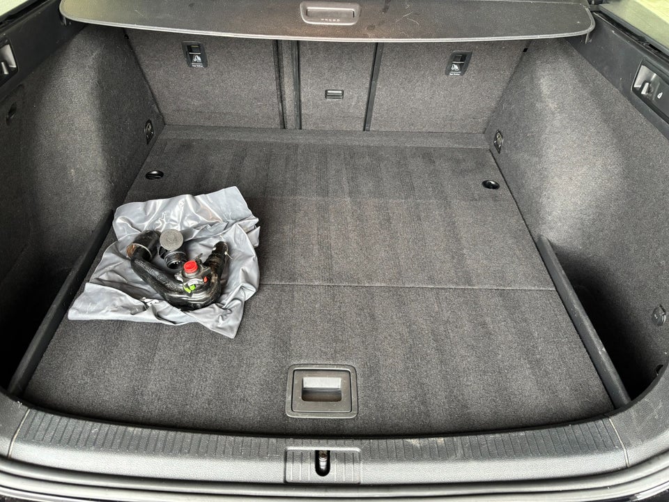 VW Golf VII 1,5 TSi 130 Comfortline Variant DSG 5d