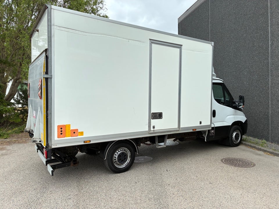Iveco Daily 2,3 35S15 Alukasse m/lift 2d