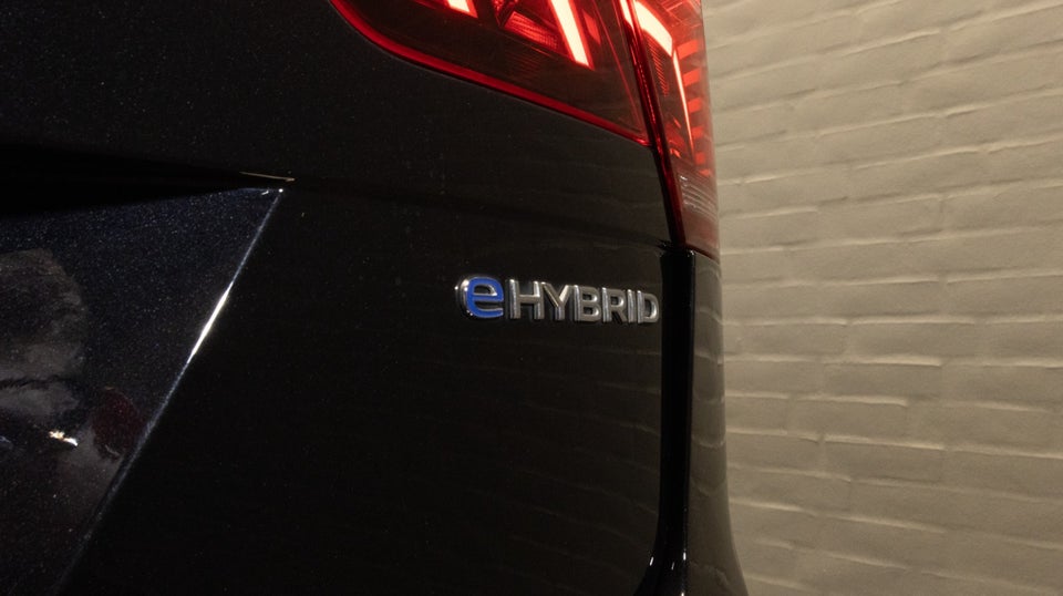 VW Tiguan 1,4 eHybrid R-line DSG 5d