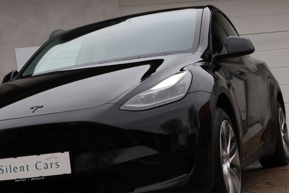 Tesla Model Y RWD 5d
