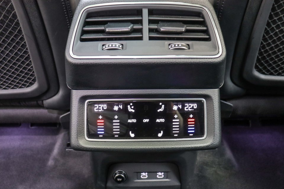 Audi e-tron 55 S-line quattro 5d