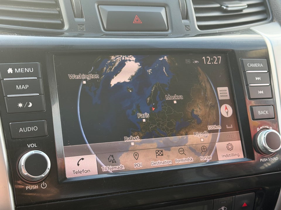 Nissan Navara 2,3 dCi 190 Db.Kab Tekna aut. 4d