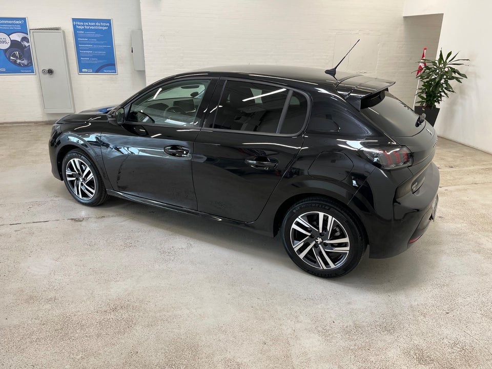 Peugeot 208 1,2 PureTech 100 Allure 5d