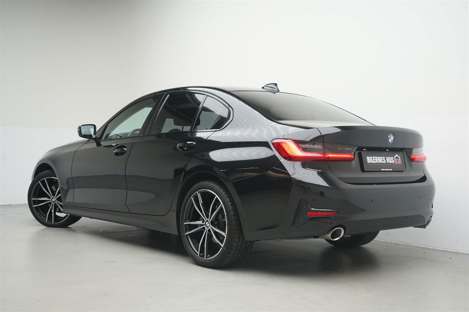 BMW 320d 2,0 Sport Line aut. 4d