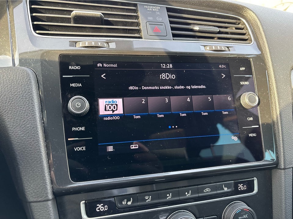 VW Golf VII 1,5 TSi 150 Plus Variant DSG 5d