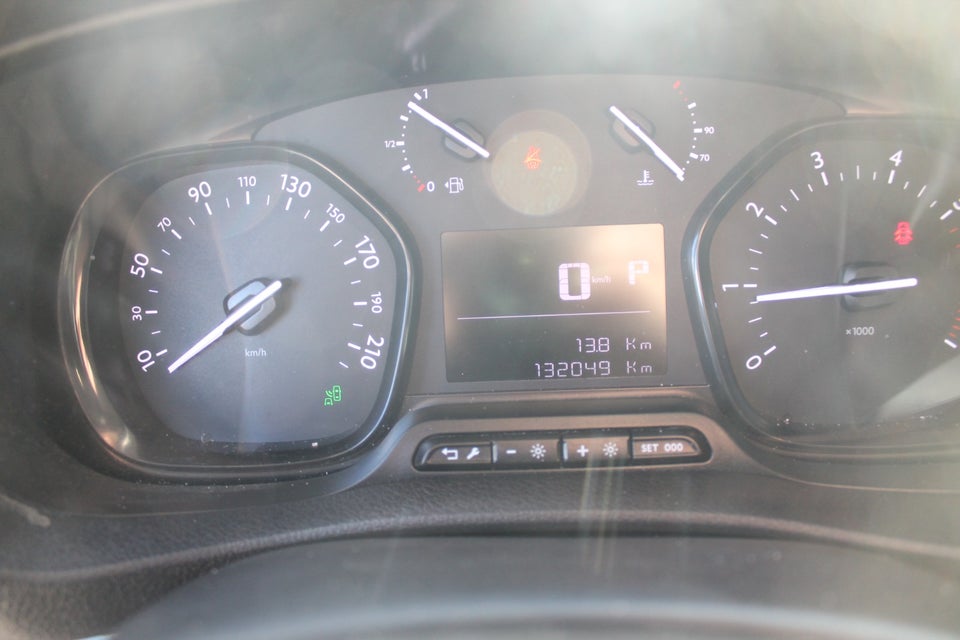 Citroën Jumpy 2,0 BlueHDi 122 L2 MasterLine EAT8