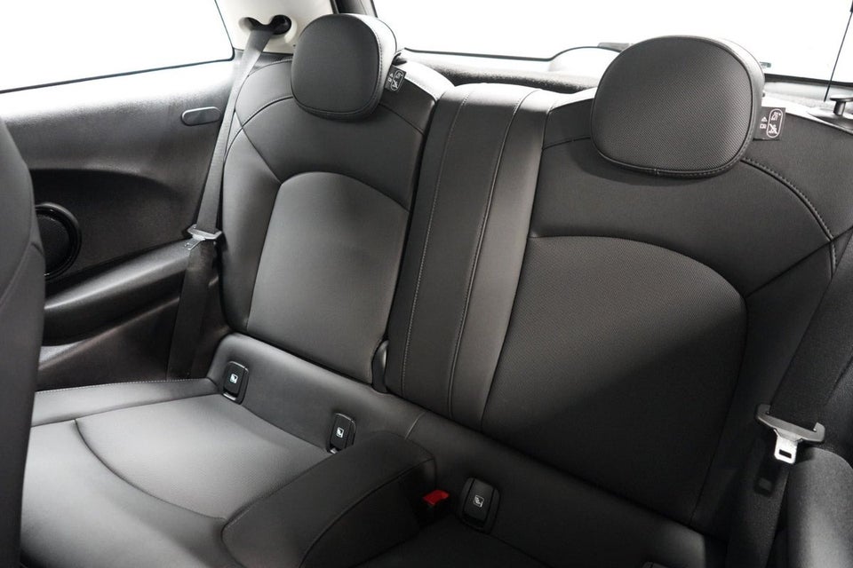 MINI Cooper SE Classic Trim 3d