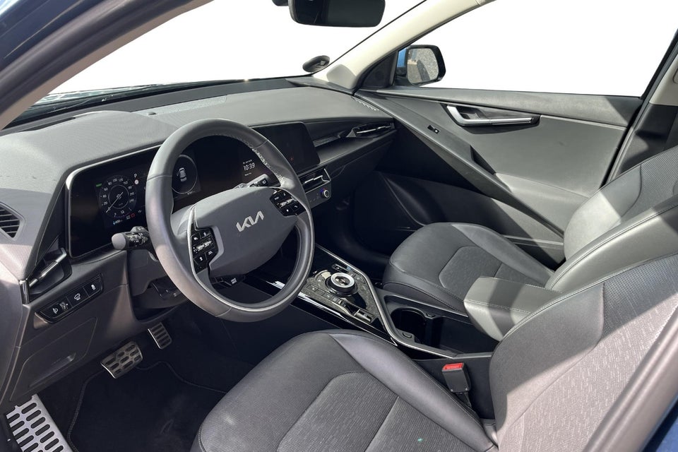 Kia Niro 64 EV Upgrade 5d