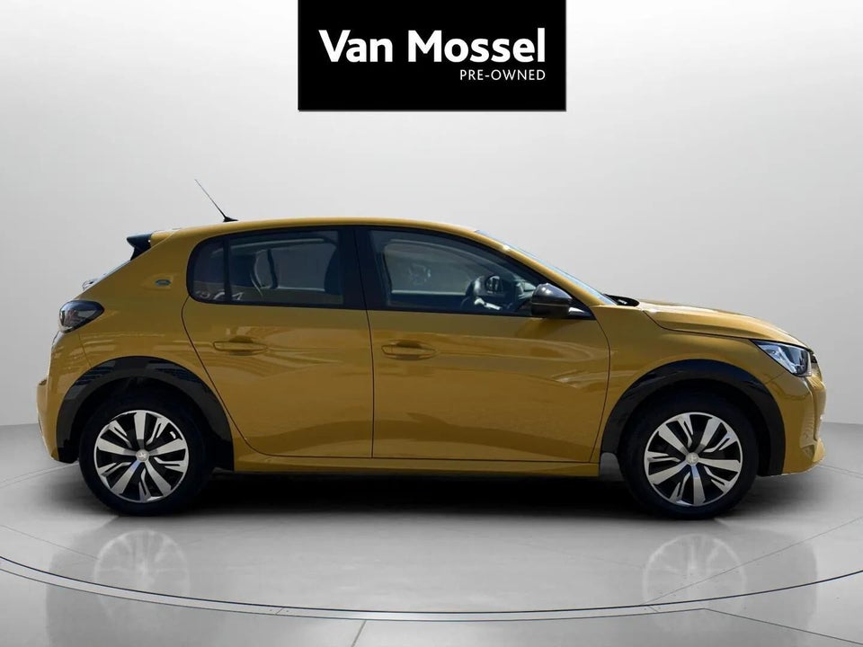 Peugeot e-208 50 Active 5d