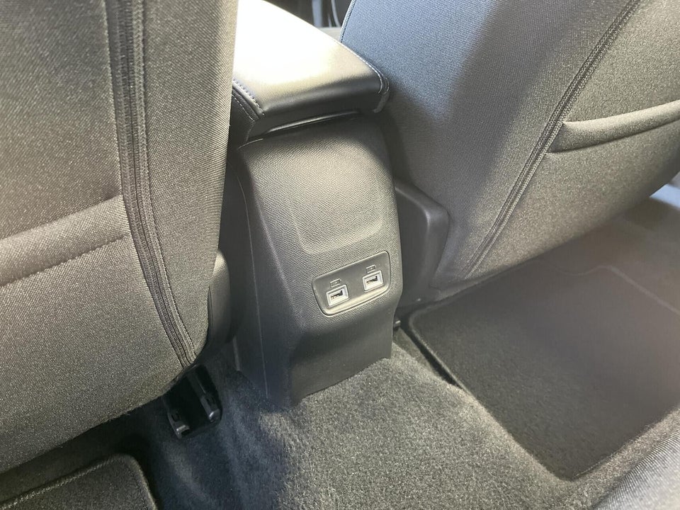 Peugeot e-2008 50 Active Pack 5d