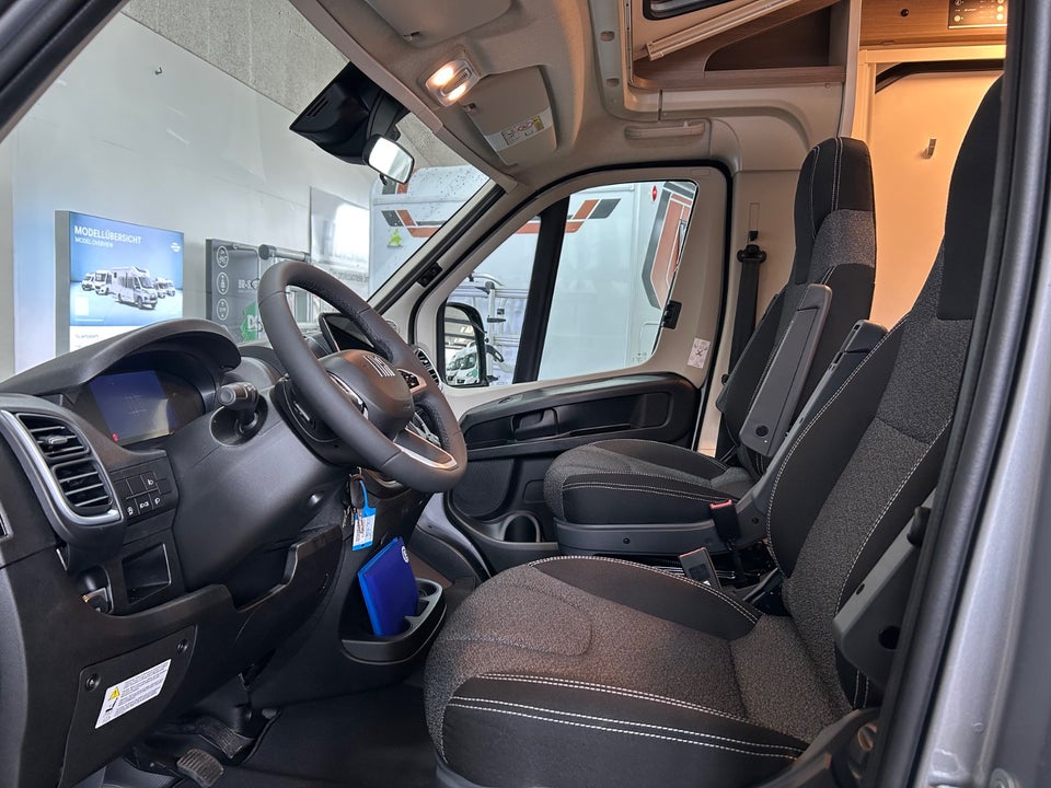 Carado V337 PRO+ 2,2 JTD 140 aut. 3d