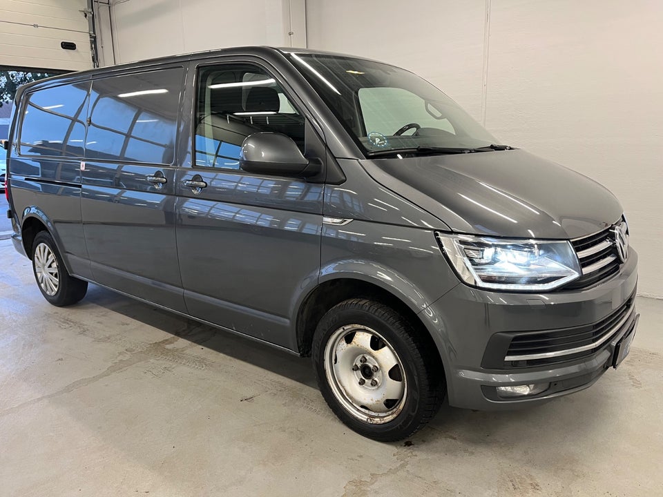 VW Transporter 2,0 TDi 204 Kassevogn DSG lang