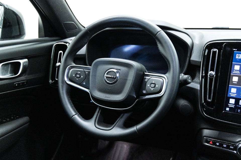 Volvo EX40 Extended Range Plus 5d