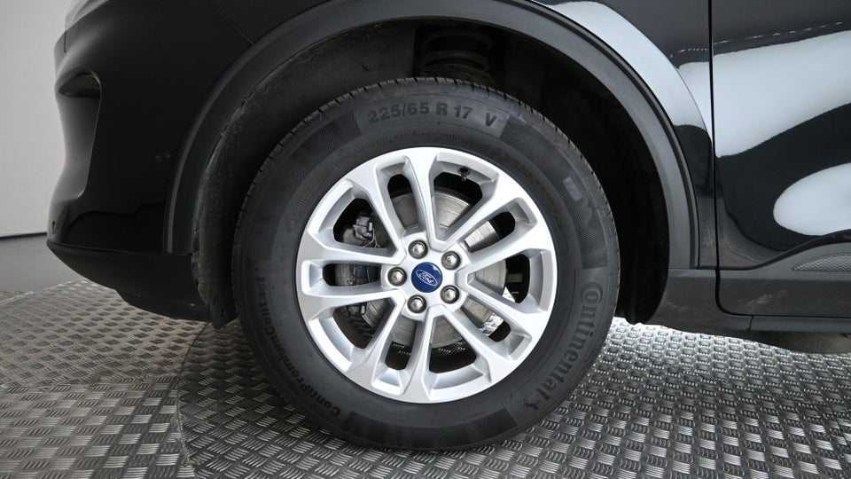 Ford Kuga 2,5 PHEV Titanium CVT 5d