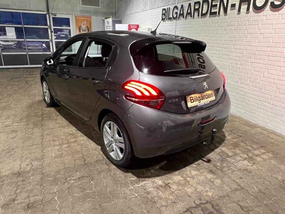 Peugeot 208 1,5 BlueHDi 100 Signature Sky 5d