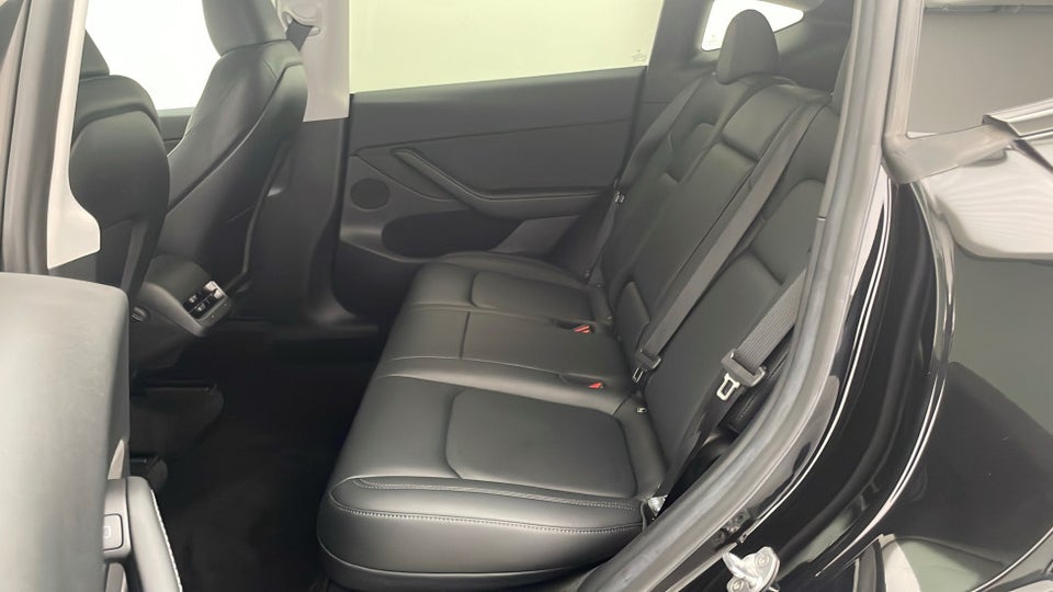 Tesla Model Y Long Range AWD 5d