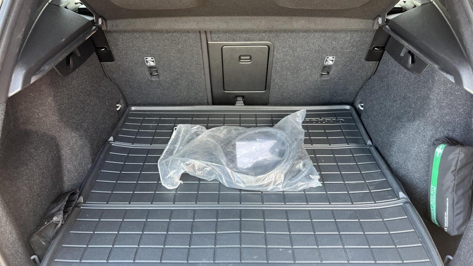 Volvo EX40 Extended Range Core 5d