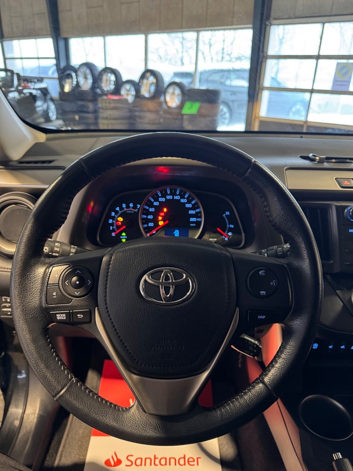 Toyota RAV4 2,0 D-4D T3 5d