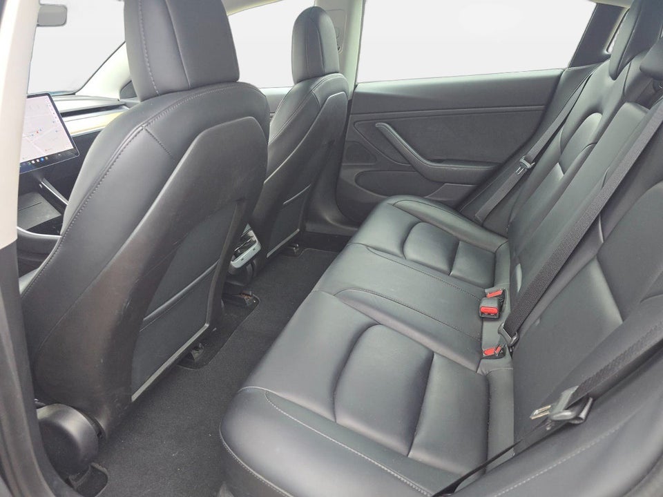Tesla Model 3 Long Range AWD 4d