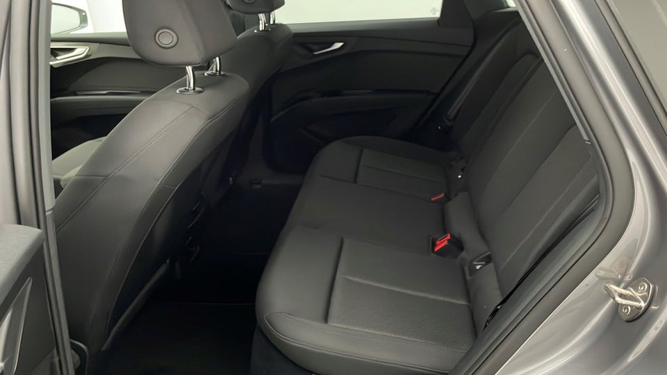 Audi Q4 e-tron 45 Attitude quattro 5d