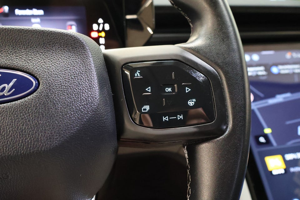 Ford Explorer 77 Select Extended Range 5d