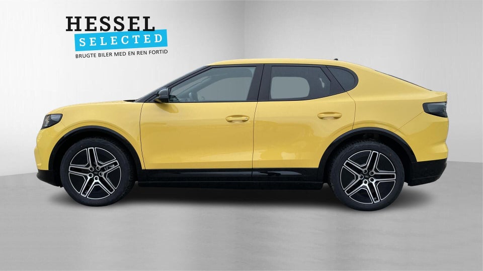 Ford Capri 82 Premium Extended Range 5d