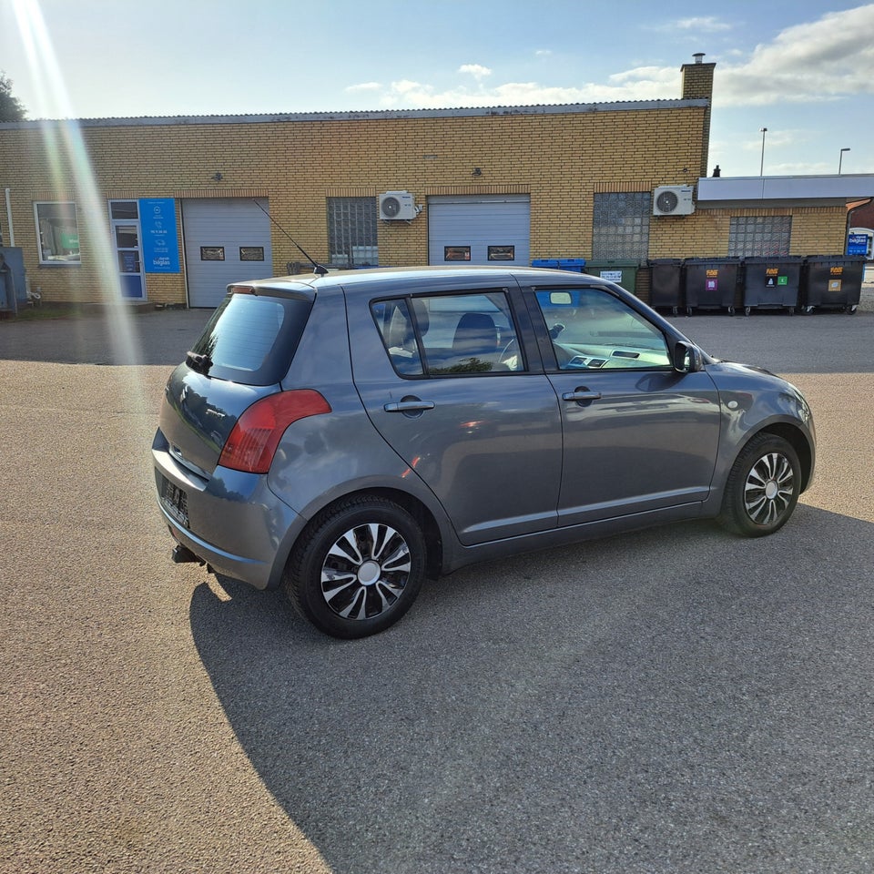 Suzuki Swift 1,3 GL-A 5d