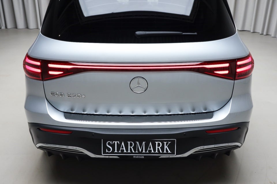 Mercedes EQB250+ AMG Premium 7prs 5d