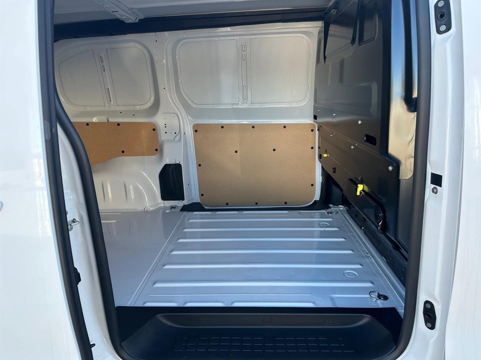 Peugeot Expert 2,0 BlueHDi 144 L2 Premium Van