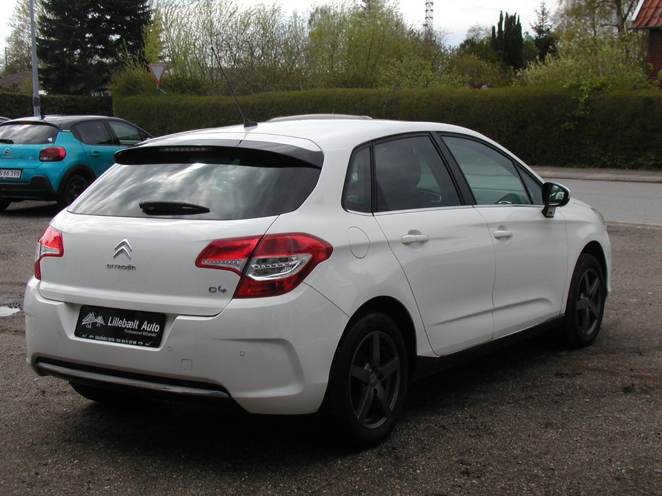 Citroën C4 1,6 HDi 90 Seduction 5d