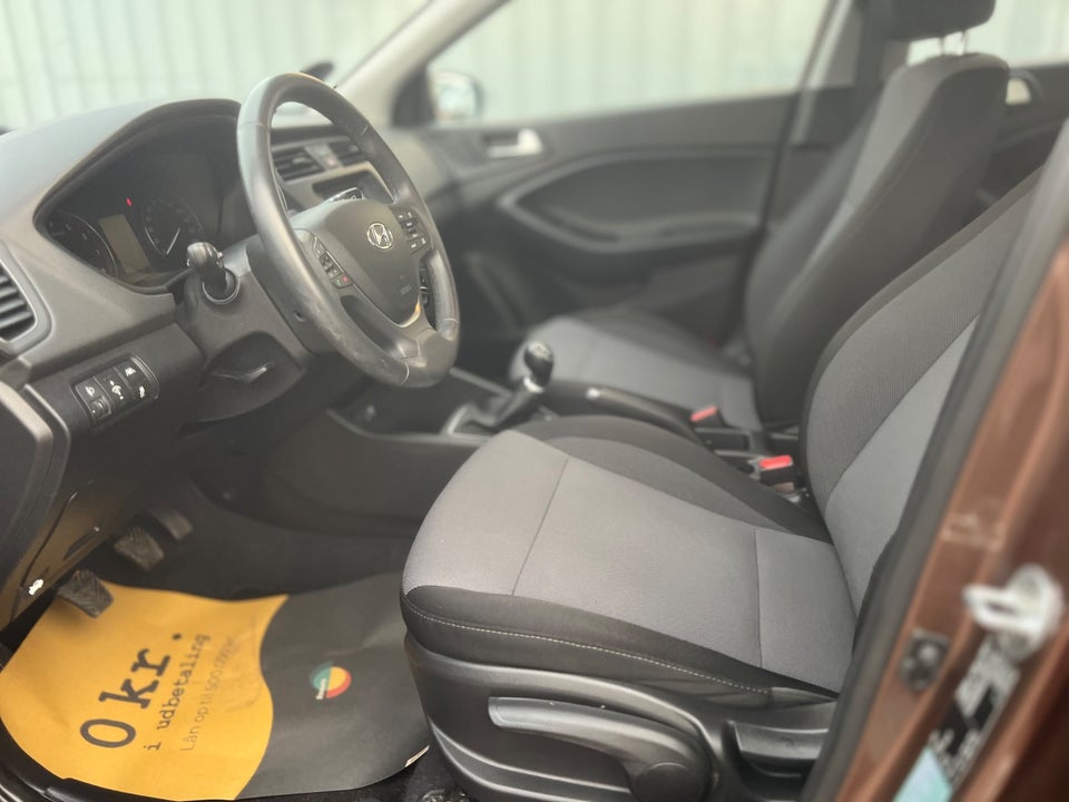 Hyundai i20 1,25 Spring 5d