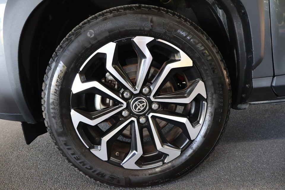 Toyota Yaris Cross 1,5 Hybrid Style Tech+ e-CVT 5d