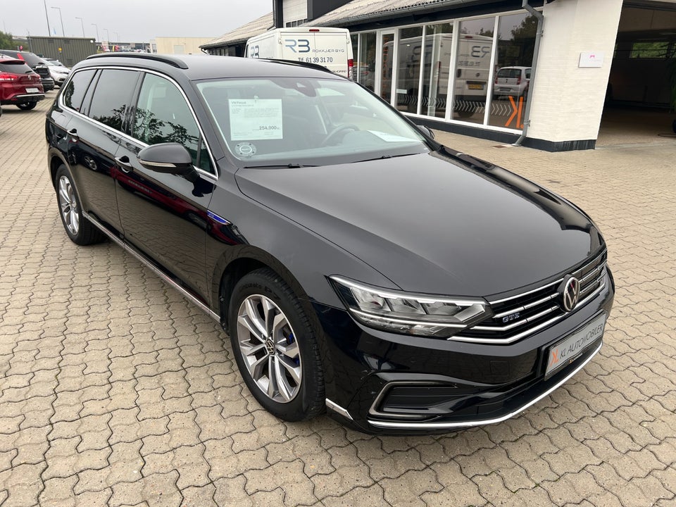 VW Passat 1,4 GTE High Variant DSG 5d