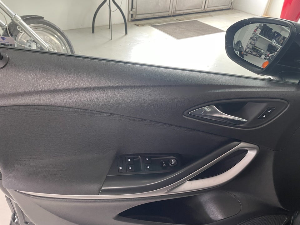 Opel Astra 1,0 T 105 Enjoy Sports Tourer 5d