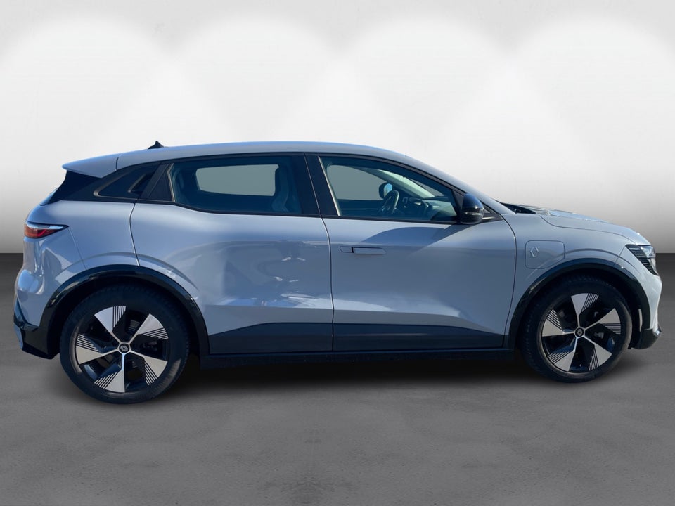 Renault Megane E-Tech 60 Equilibre 5d