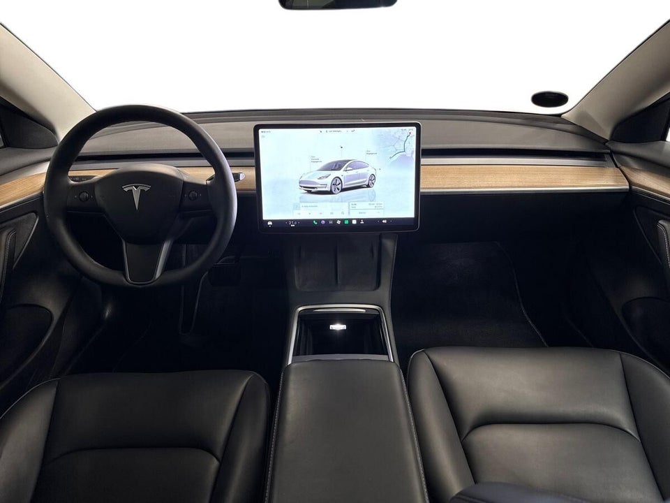 Tesla Model 3 Long Range RWD 4d