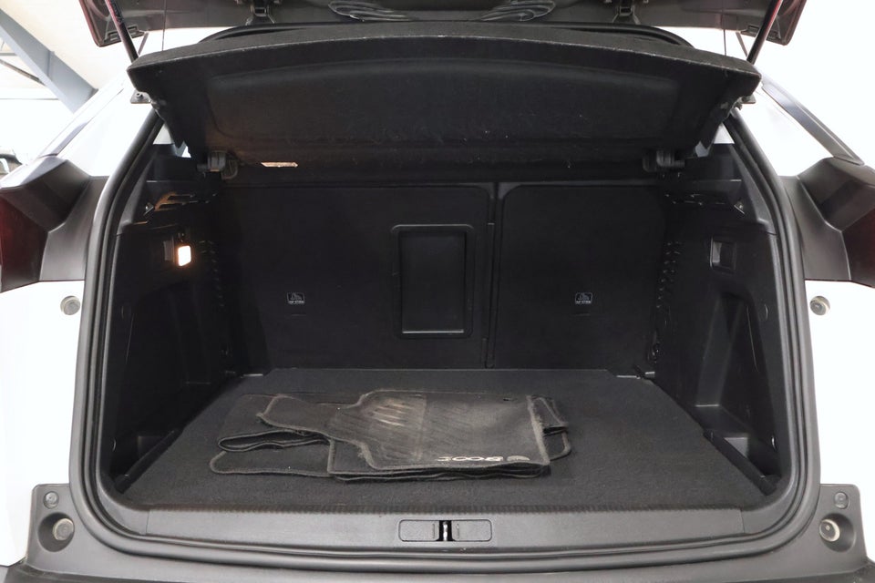 Peugeot 3008 1,5 BlueHDi 130 Allure EAT8 5d