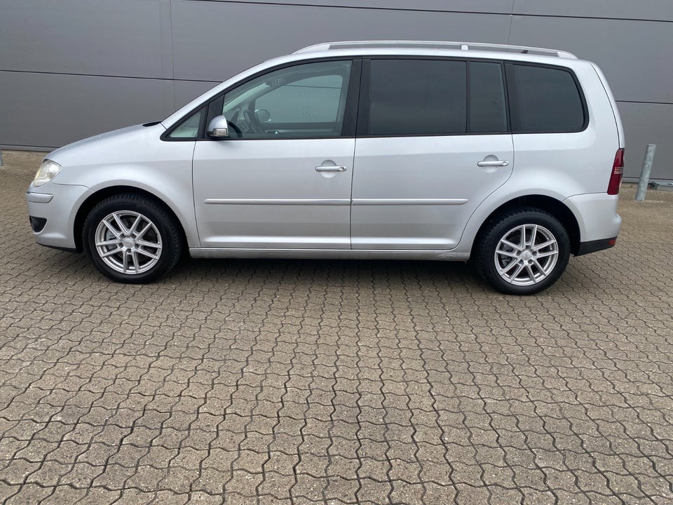 VW Touran 2,0 TDi 170 Highline DSG 5d