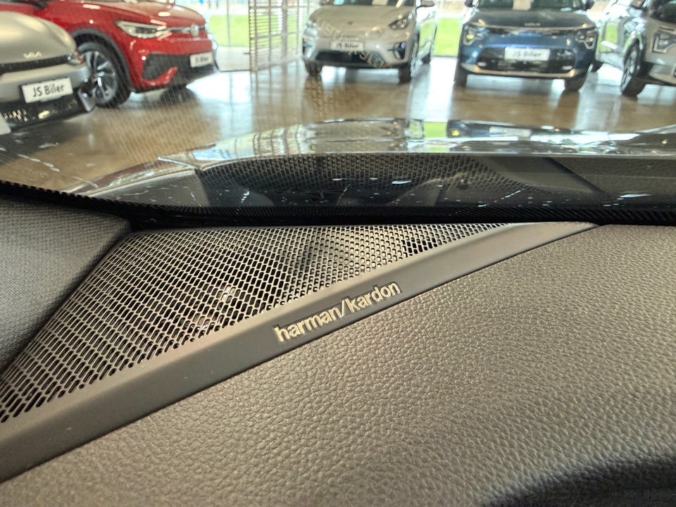 Renault Megane E-Tech 60 Iconic 5d